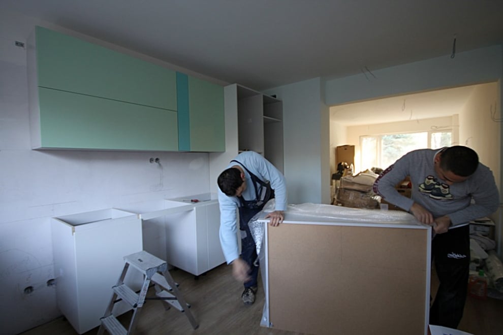 Монтажа на мебели в апартамент в кв.